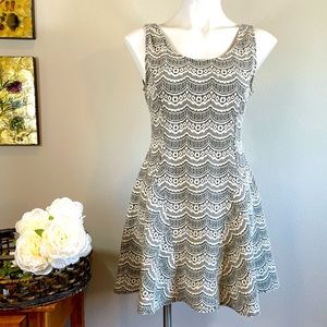Soprano Black/Cream Fit and Flare Dress Girls Size L